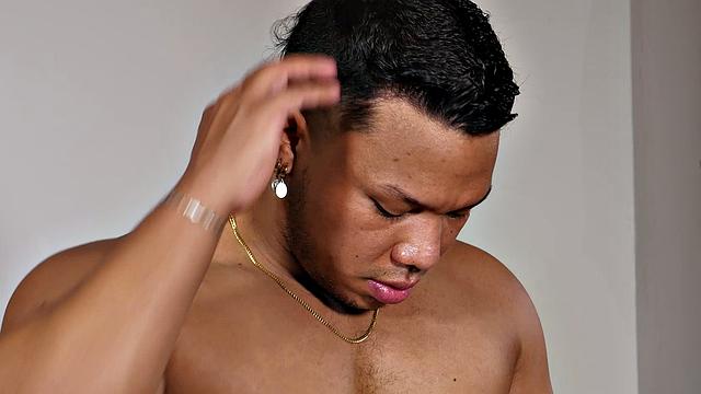 Jackson Dasilva takes control and dominates hard in a steamy gay session