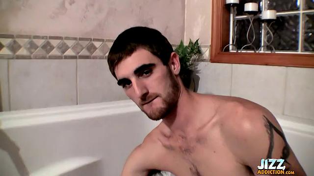 Slim Straight Dude Gets Messy - Duke