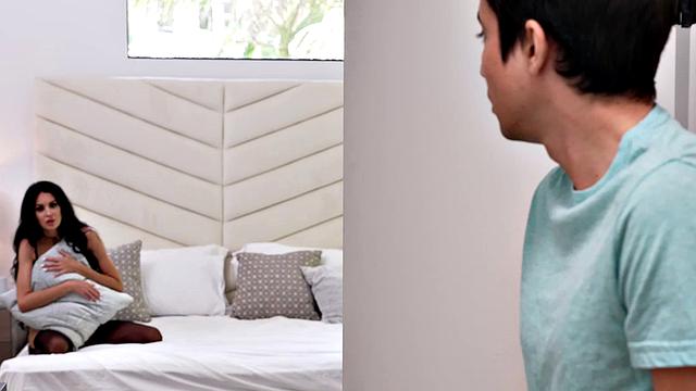 Hot MILF Jamie Michelle has her friend's son fuck her when her date cancels