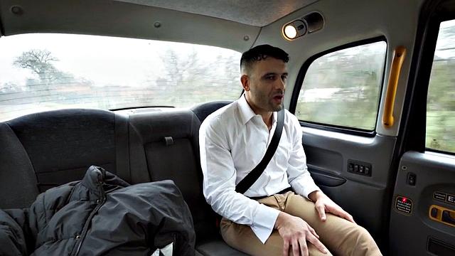 Skinny taxi driver rides client's cock in public outdoor sex