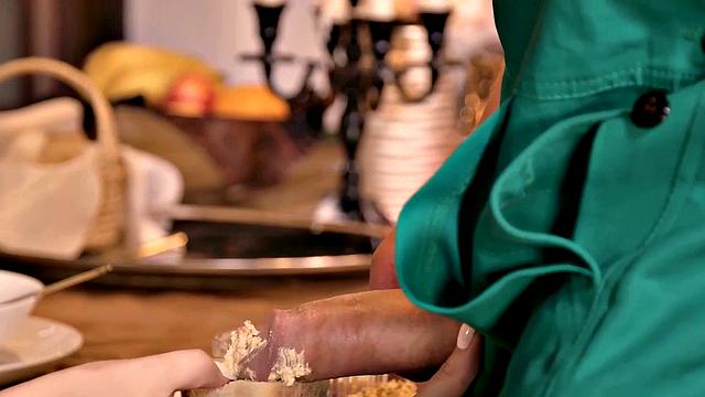 VIP4K. Cuckold continues reading newspaper while horticulturist bangs his wife