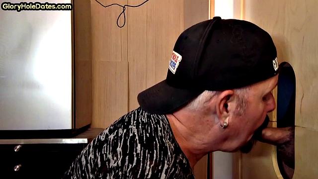 Gloryhole gaydaddy sucks cock in homemade private video