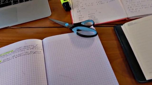 Voyeur watches amateur babe with glasses masturbate