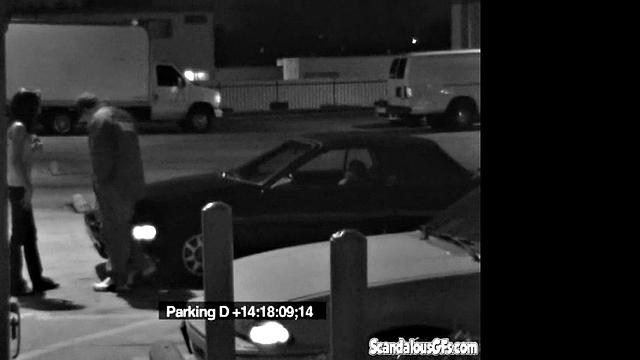 Hot Babe Blows her Boyfriend at Carpark