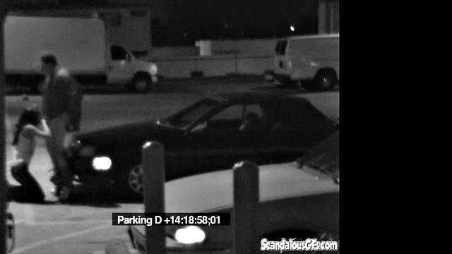 Hot Babe Blows her Boyfriend at Carpark