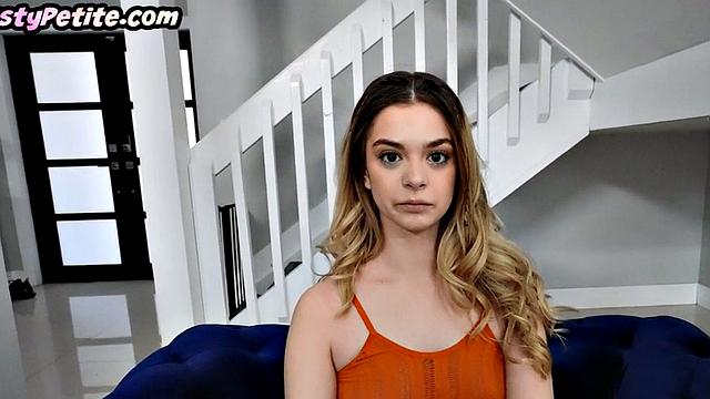 Lusty flexible girl pussybanged 21yo riding her lovers cock