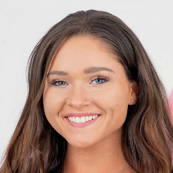 Zoe Bloom