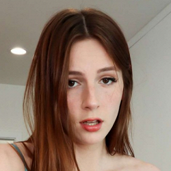 Amanda Riley