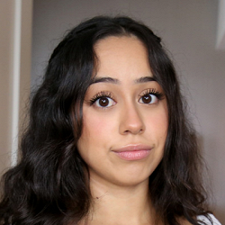 Dania Vega