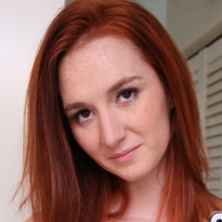 Dee dee Lynn