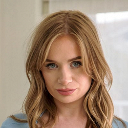 Elsa Violet