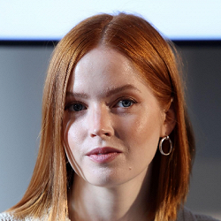Ellie Bamber