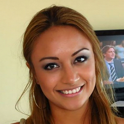 Natalia Robles
