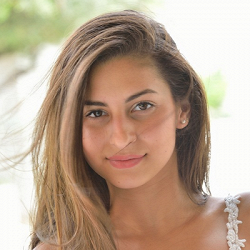 Nina North