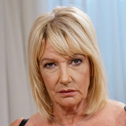 MILF Amy