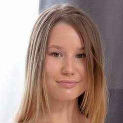 Amalia Davis