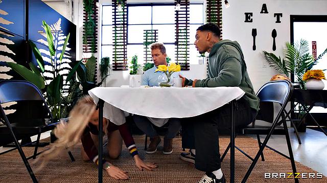 озорная тройка мутит движ под столом в забегаловке