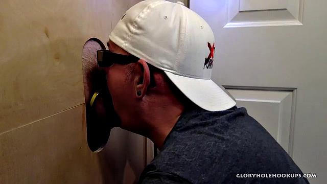 Interracial Gloryhole Double Blowjob