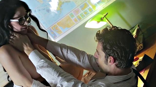 Intense wetness for this brunette babe in reverse cowgirl pose