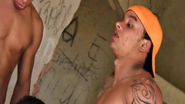 Carlos Olivira quickly becomes the love slave of two visiting muscle boys, Joam Jorge and Jorge Gomez. They size each other up with sensual kisses until perfectly chiseled Gomez exposes his huge Latin cock.