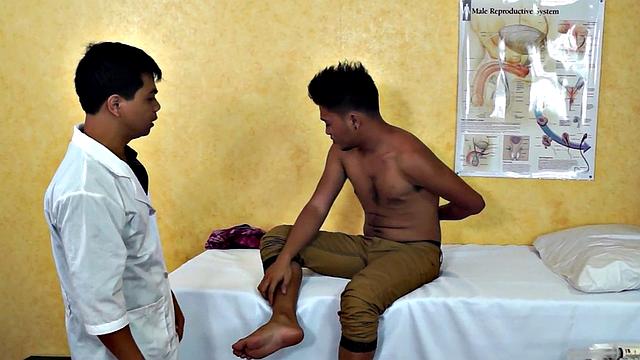 Asia twink gaping asshole at doctor infirmary