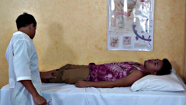 Asia twink gaping asshole at doctor infirmary