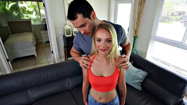 19yo nympho gets her tight pussy drilled by BWC in a wild missionary