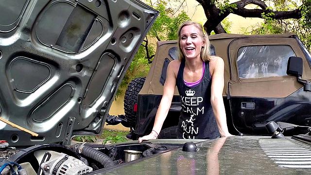 Pawnshop slut fucked in doggystyle by BWC in meeting room