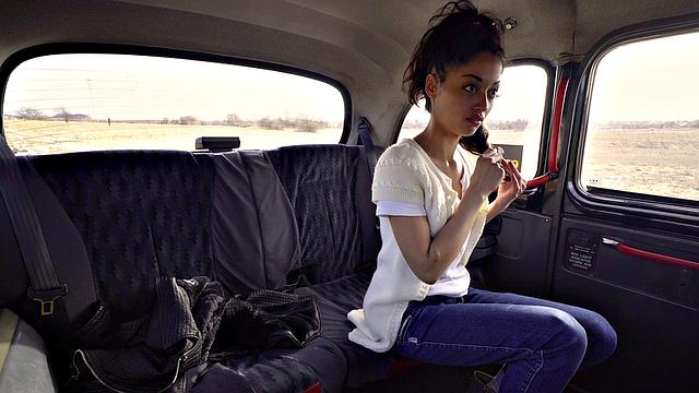 Petite Spanish Babe in jeans gets a cumshot after giving a handjob & taking a facial in the car