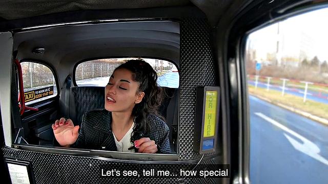 Petite Spanish Babe in jeans gets a cumshot after giving a handjob & taking a facial in the car