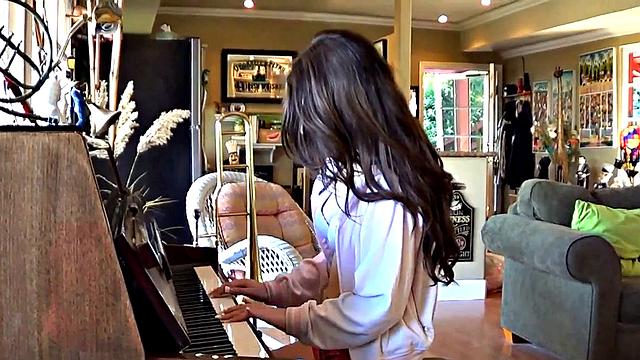 Britney Blue Play Piano and Masturbates