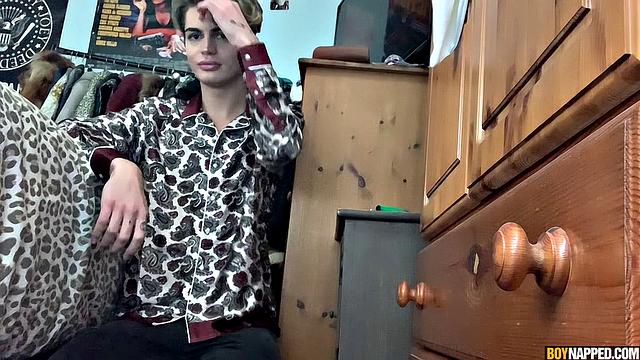 Master Enjoys Painful Wax Play with Ryo Foxx