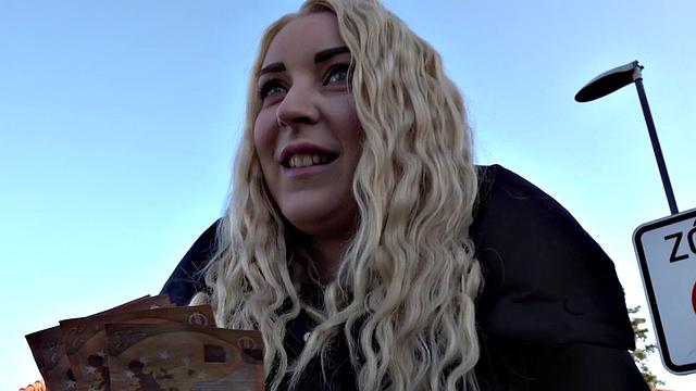 Hot blonde picked up for a wild bj and spoon session in the open