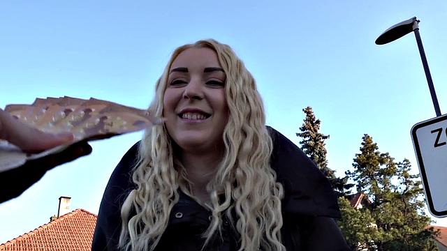 Hot blonde picked up for a wild bj and spoon session in the open