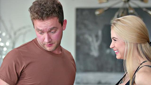 Busty stepmom masseuse riding dick after rubdown