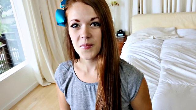 Сексуальная шантажистка: няня вымогает деньги и трахается за них