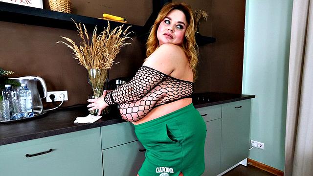 Anna Katz: Fiery Woman