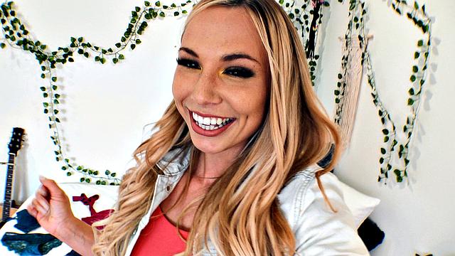 Aidra Fox Models and Gets Creampied by BF