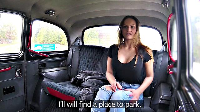 Kinky bald pussy tattooed divorced lady gets pounded in a taxi