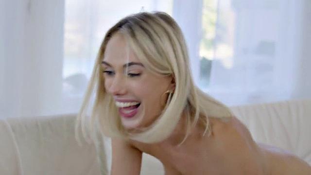 19yo petite dyke eats BFF ass and pussy b4 fingering