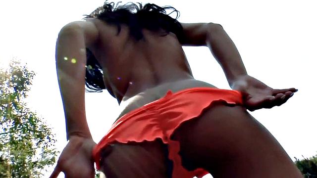 Kinky GF with perky tits gets pounded outdoor on poolside