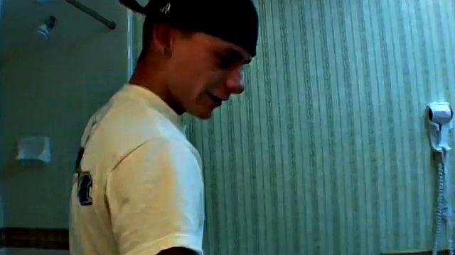 Ian & Skug - Wet and Wild Piss Games!