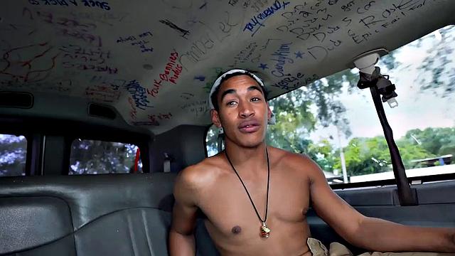 Picked up Black stud sucked by cum loving hunk in van