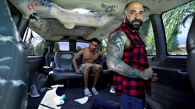 Picked up Black stud sucked by cum loving hunk in van