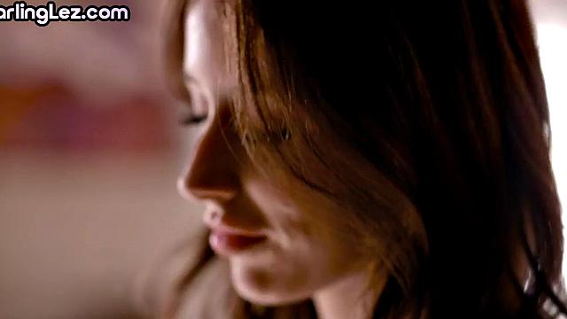 Stunning lesbian babe scissoring her GF after licking