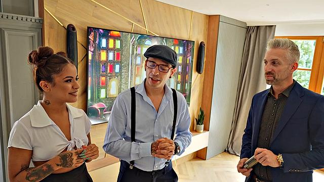 девчонка зашла за квартирой, а трах получила вместо экскурсии