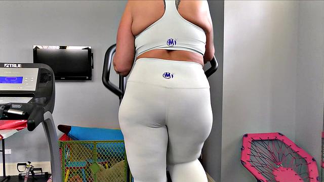 Squirting Pawg Milf Stepsons Friend From College