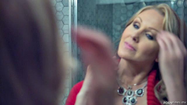 Hollywood Connection