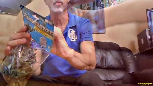 Dominant daddy giant Richard Lennox takes control in intense gay power play