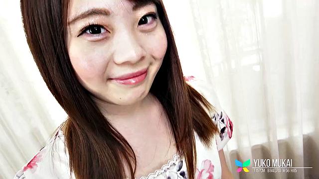 Cafe girl Yuko Mukai comes to play in the cutest bra and panties